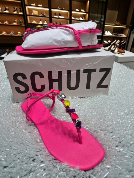 SCHUTZ Shoes - Schutz Eryl Sandals Women's Sz 8 B 🆕️